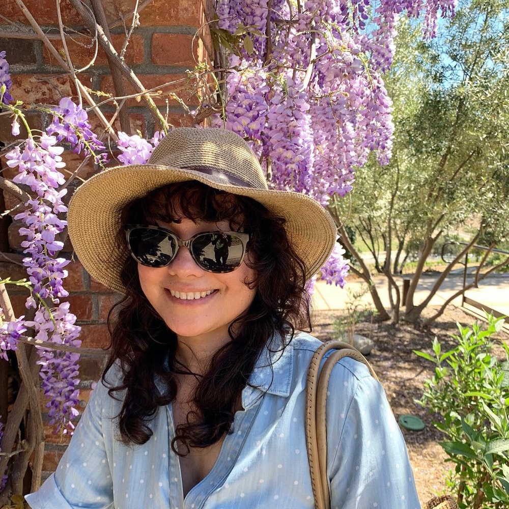 Meet your Posher, Cynthia